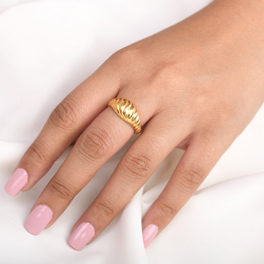 Wavy Ring